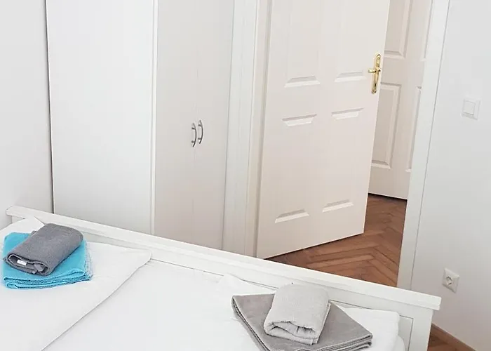 Sobieski Town Apartment Vienna